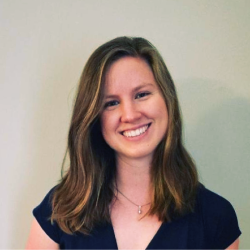Headshot of Robyn Skillings